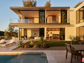 1149 Linda Flora Drive, Los Angeles CA 90049