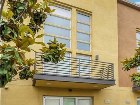 1520 W Artesia Square D, Gardena CA 90248