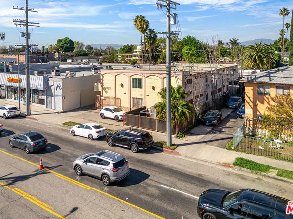 13631 Vanowen Street, Van Nuys CA 91405