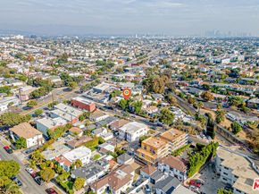 1618 S Burnside Avenue, Los Angeles CA 90019