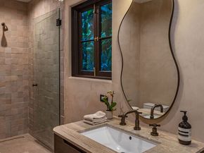 1851 Outpost Drive, Los Angeles CA 90068