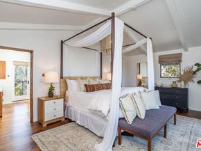 8148 Mannix Drive, Los Angeles CA 90046