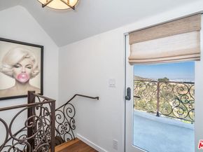 8148 Mannix Drive, Los Angeles CA 90046