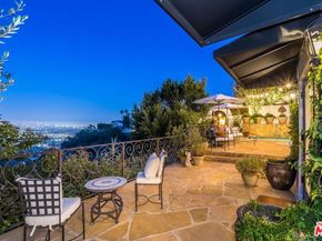 8148 Mannix Drive, Los Angeles CA 90046