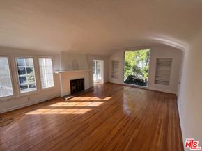 1040 S Longwood Avenue, Los Angeles CA 90019