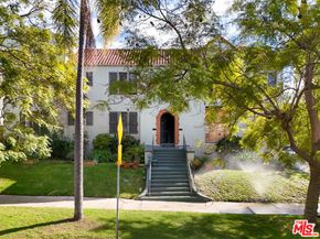 1040 S Longwood Avenue, Los Angeles CA 90019