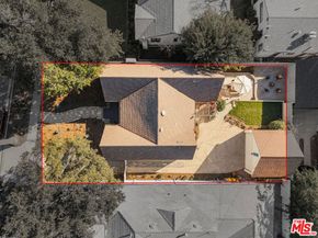 1667 N Allen Avenue, Pasadena CA 91104