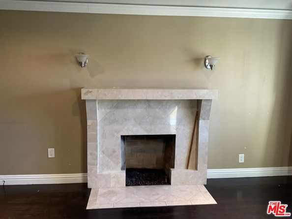 2144 Alsace Avenue, Los Angeles CA 90016