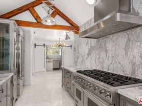 2250 Nichols Canyon Road, Los Angeles CA 90046