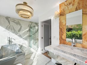 2250 Nichols Canyon Road, Los Angeles CA 90046