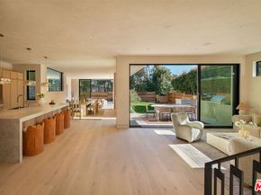 2048 Linnington Avenue, Los Angeles CA 90025