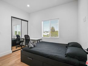 1842 S Sycamore Avenue, Los Angeles CA 90019