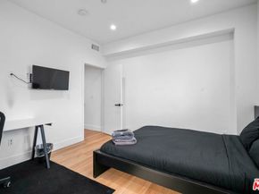 1842 S Sycamore Avenue, Los Angeles CA 90019