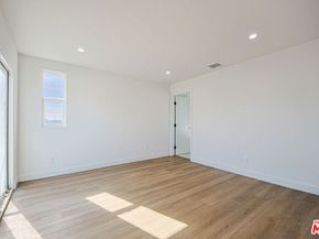 1636 Longwood Avenue, Los Angeles CA 90019