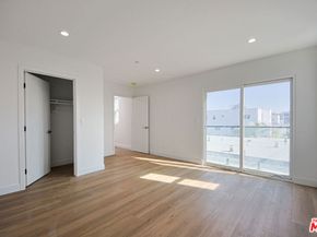 1636 Longwood Avenue, Los Angeles CA 90019