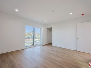 1636 Longwood Avenue, Los Angeles CA 90019