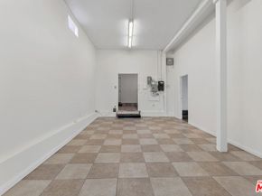 2613 S Robertson Boulevard, Los Angeles CA 90034