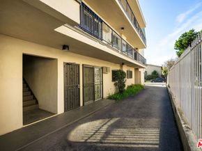 1754 N Kenmore Avenue 202, Los Angeles CA 90027