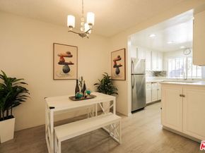 1754 N Kenmore Avenue 202, Los Angeles CA 90027