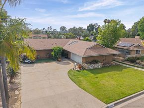 1026 La Reina, San Marcos CA 92078
