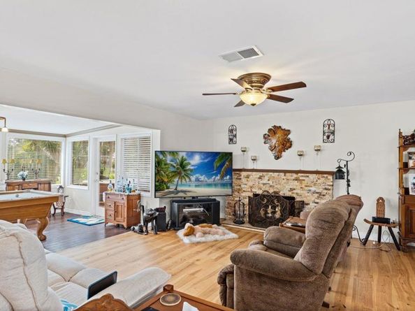 1026 La Reina, San Marcos CA 92078