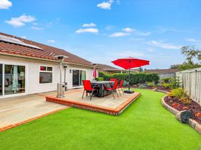 18528 Locksley St, San Diego CA 92128