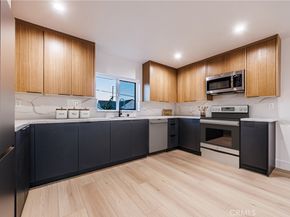 1656 S Hayworth Avenue, Los Angeles CA 90035