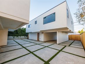 1656 S Hayworth Avenue, Los Angeles CA 90035