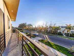 1656 S Hayworth Avenue, Los Angeles CA 90035