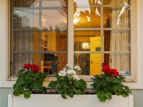 2064 Oak Valley, Glendale CA 91208