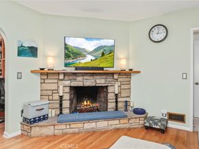 2064 Oak Valley, Glendale CA 91208