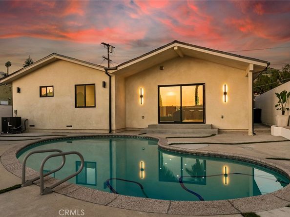 8321 Outland View, Sun Valley CA 91352