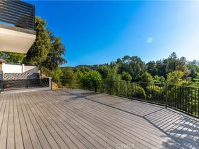 4918 Calvin Avenue, Tarzana CA 91356