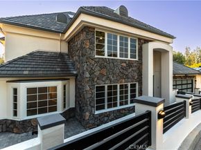 4918 Calvin Avenue, Tarzana CA 91356