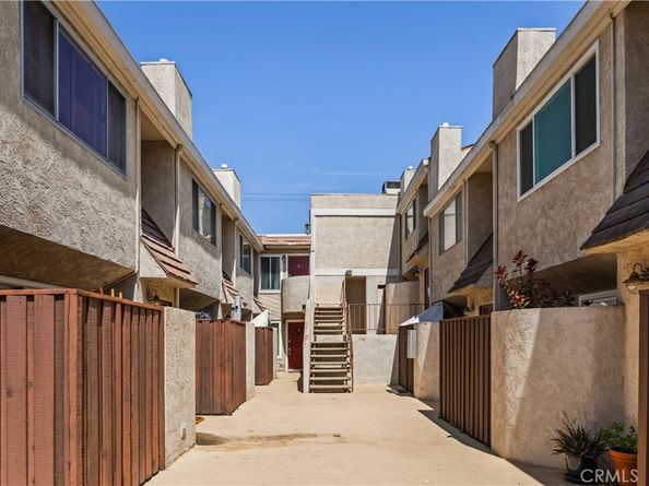 4230 Whitsett Avenue 6, Studio City CA 91604