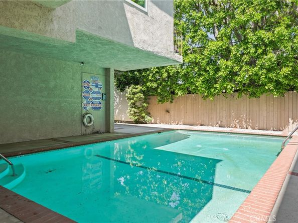 4230 Whitsett Avenue 6, Studio City CA 91604