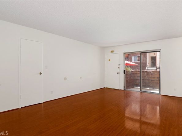5403 Newcastle Avenue 28, Encino CA 91316