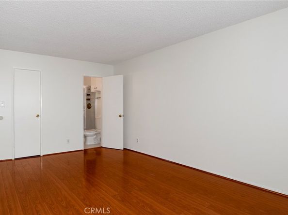 5403 Newcastle Avenue 28, Encino CA 91316
