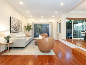 817 10th Street 104, Santa Monica CA 90403