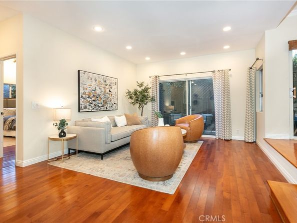 817 10th Street 104, Santa Monica CA 90403