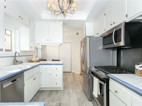 817 10th Street 104, Santa Monica CA 90403