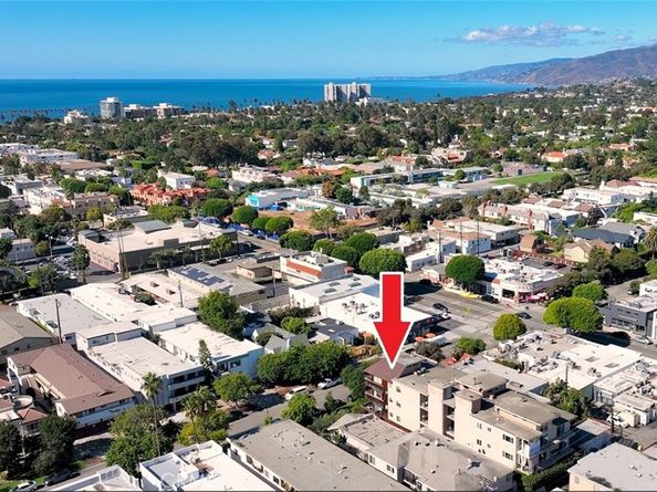 817 10th Street 104, Santa Monica CA 90403