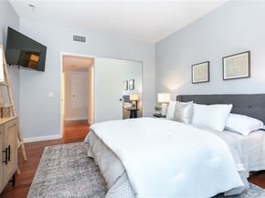 817 10th Street 104, Santa Monica CA 90403