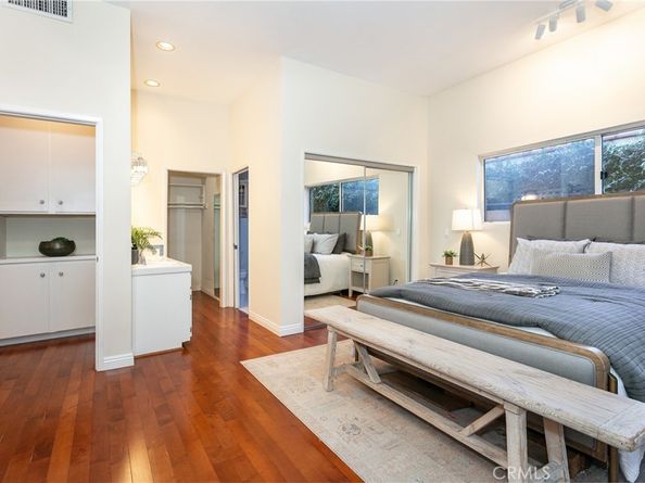817 10th Street 104, Santa Monica CA 90403