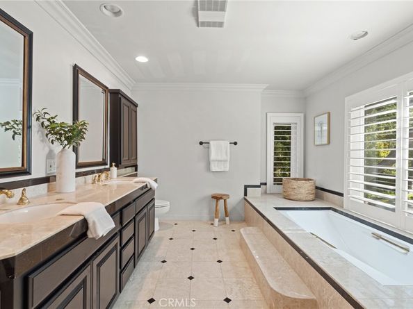 28925 Medea Mesa Road, Agoura Hills CA 91301