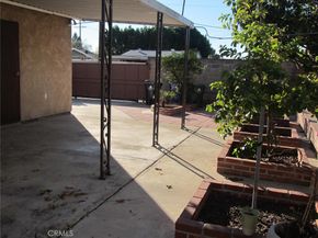 11414 Strathern Street, North Hollywood CA 91605
