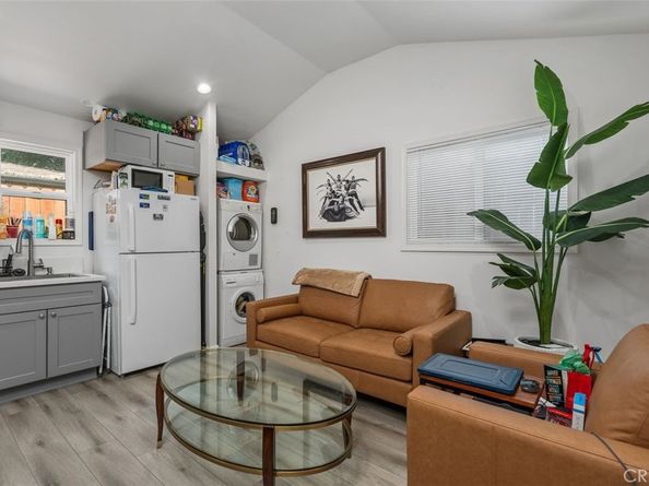 143 N Garfield Place, Monrovia CA 91016
