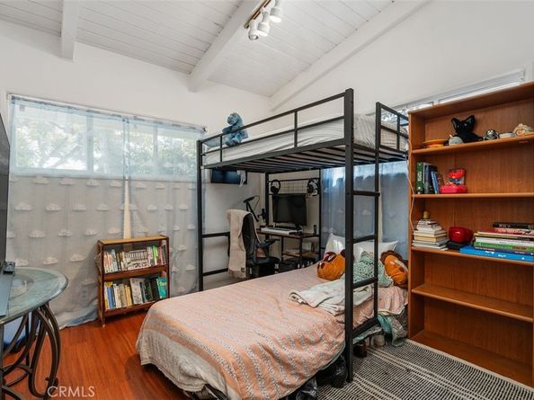 143 N Garfield Place, Monrovia CA 91016