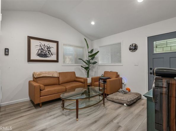 143 N Garfield Place, Monrovia CA 91016