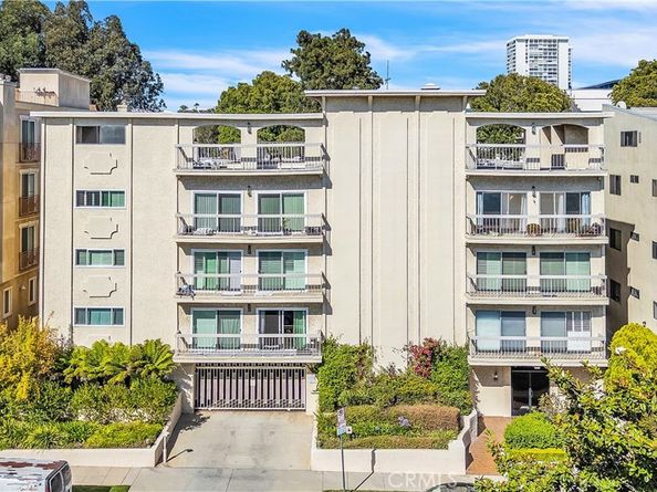 2318 Fox Hill 203, Los Angeles CA 90064